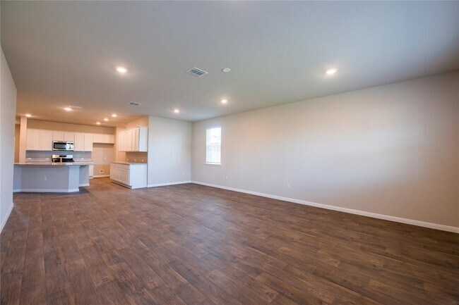 Building Photo - 106 Deep Eddy Cv