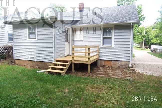Building Photo - 1033 S Thelma Ave