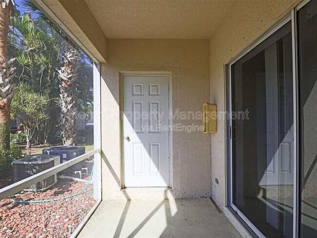 Building Photo - 10036 Poppy Hill Dr