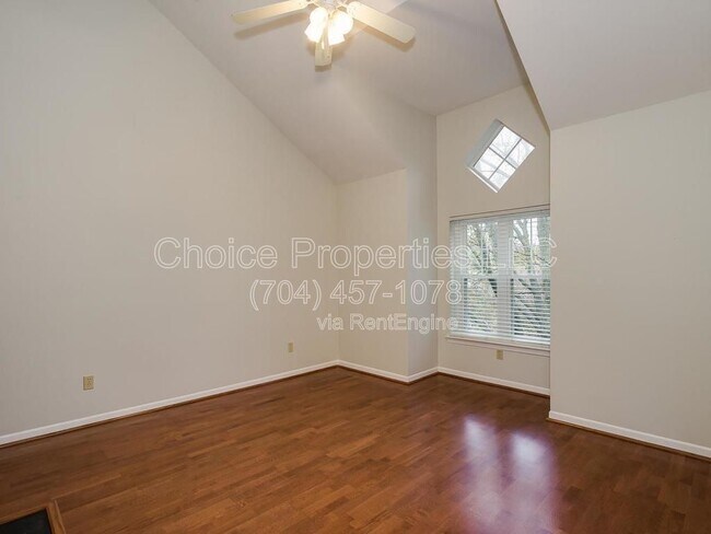 Building Photo - 424 Mather Green Ave