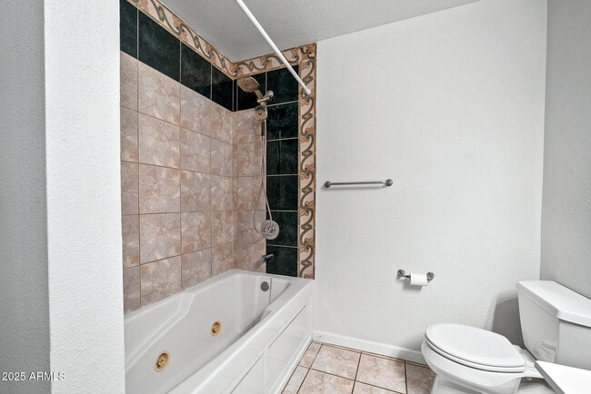 Building Photo - 6039 E Skinner Dr