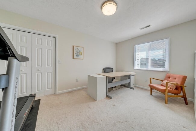 Building Photo - 504 Cedar Orchard Dr W