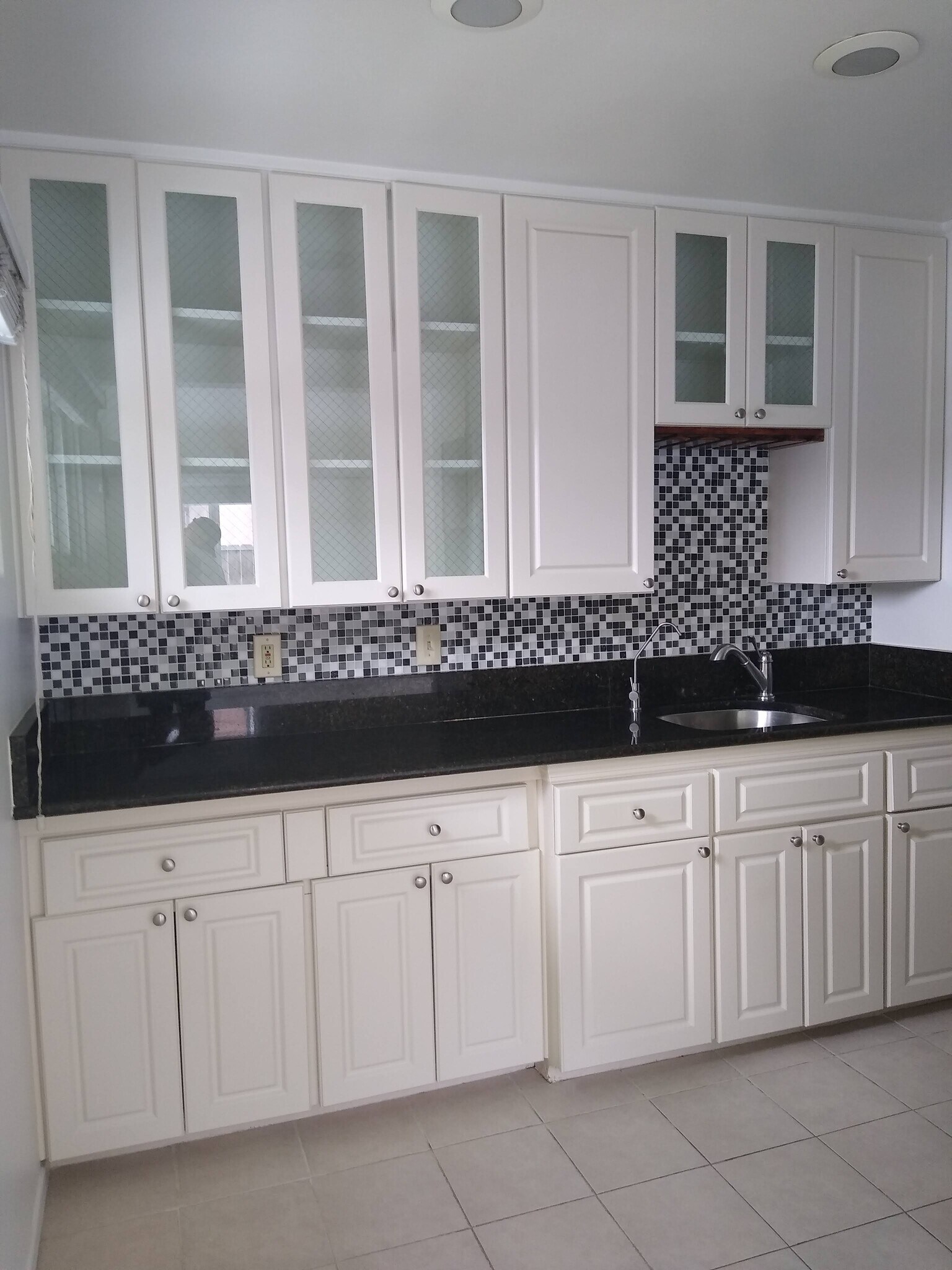 Kitchen with granite countertop. - 4127 Everts St