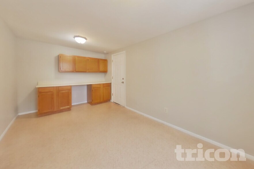 Building Photo - 3031 W Mercer Ln