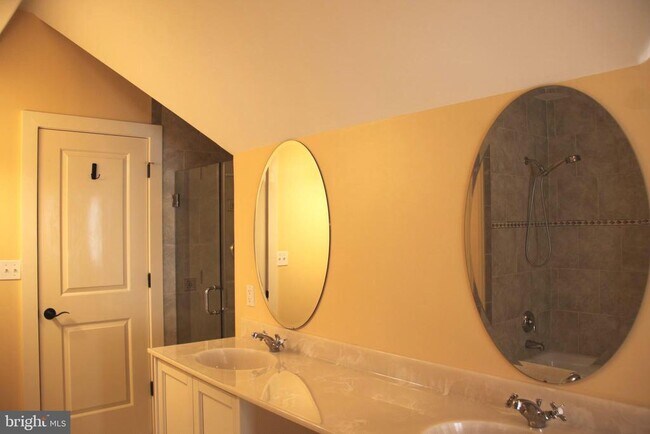 Building Photo - 11432 Wollaston Cir