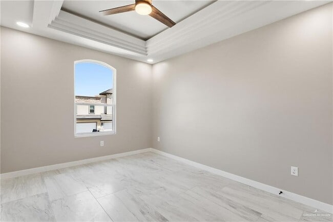 Building Photo - 2206 Corales St