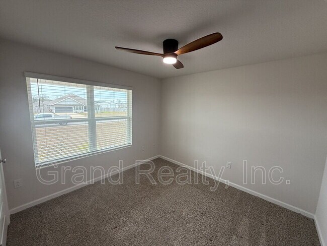 Building Photo - 7640 Gumbo Ave