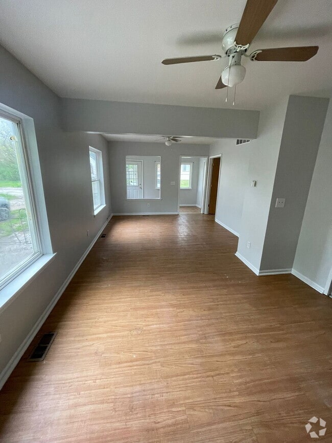 Building Photo - Property in Flint Available now! (Section ...