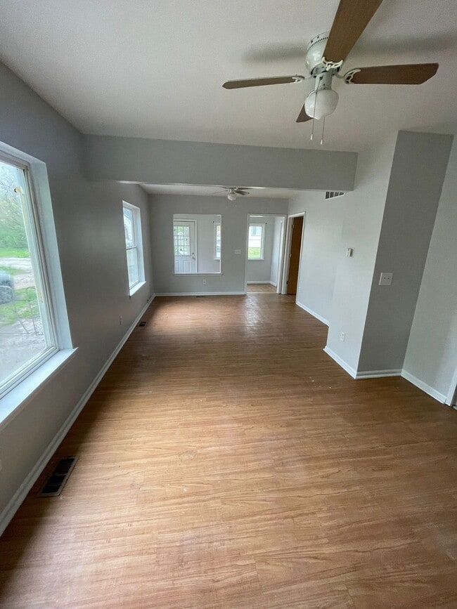 Building Photo - Property in Flint Available now! (Section ...