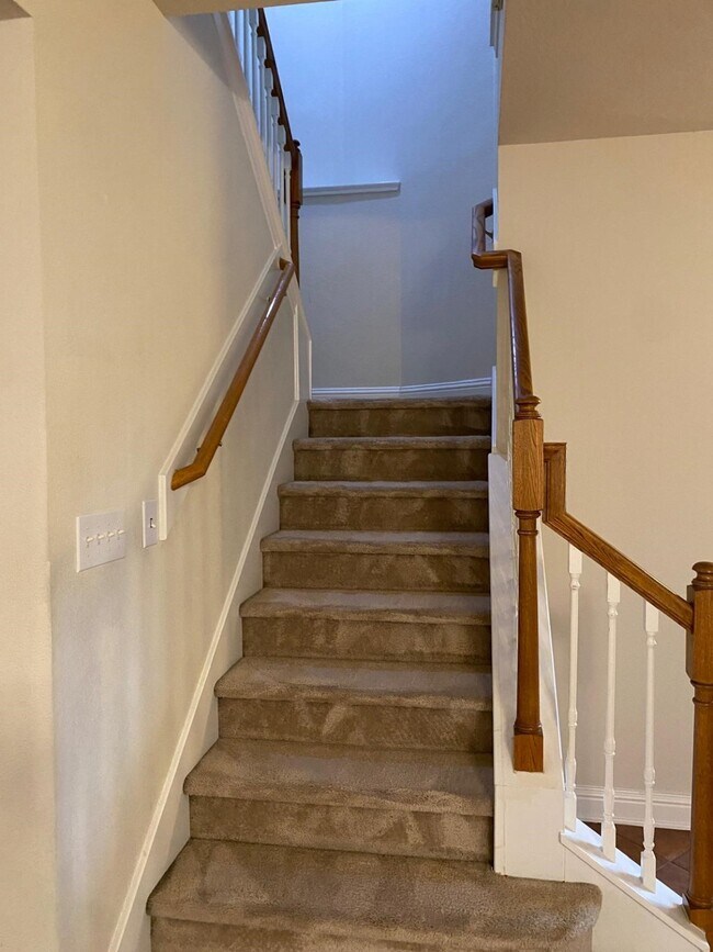 Building Photo - 518 Remington Chase Ct