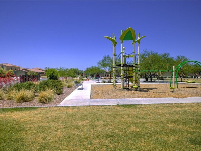 Building Photo - 3 Bedroom 2.5 Bathroom