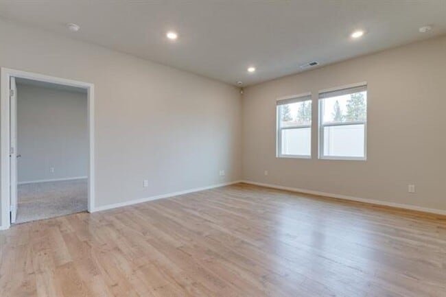 Building Photo - 8207 S Avery Rd