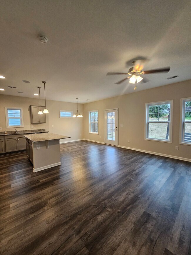 Building Photo - 125 Highland Park Ct