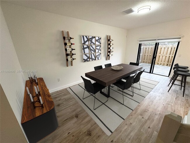 Building Photo - 949 NE 211th St