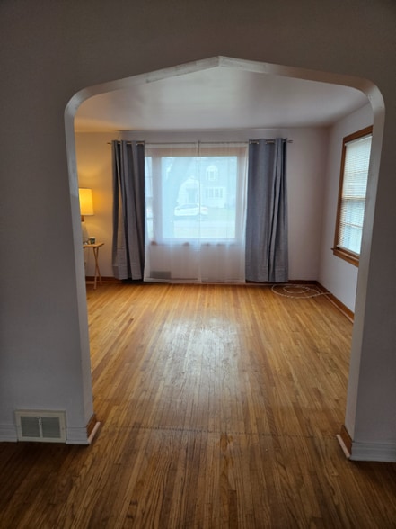 Building Photo - 481 Onondaga St