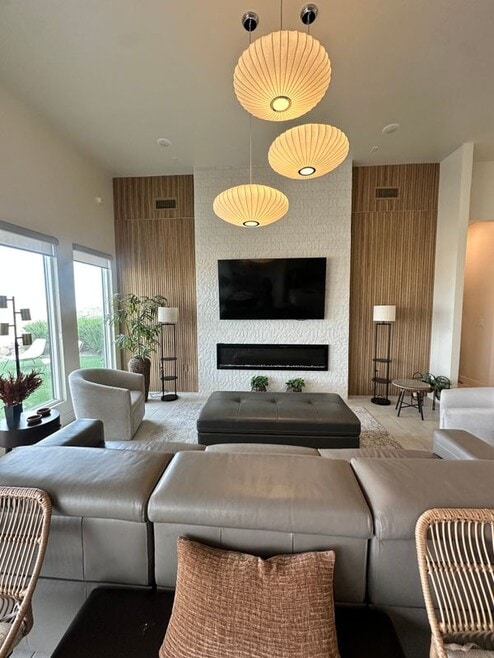 Building Photo - 1801 Bridle