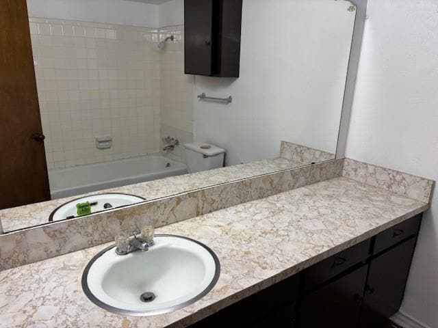 Building Photo - 2425 January Ln