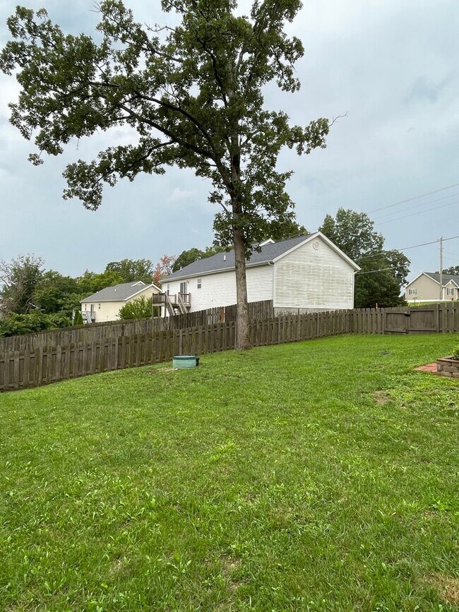 Building Photo - Available November 07,2025