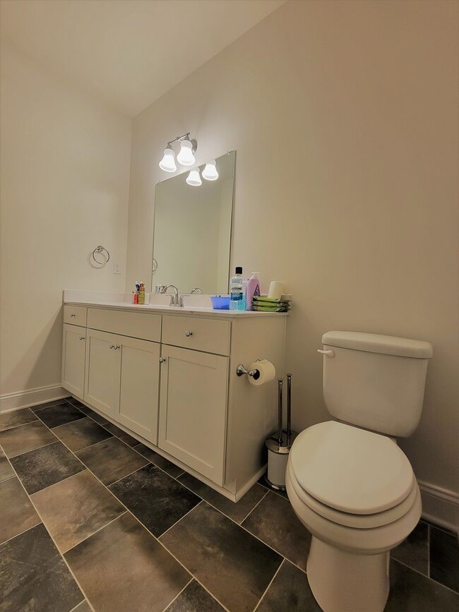 Building Photo - Beautiful end unit townhouse in Cosby Village with loads of extras.