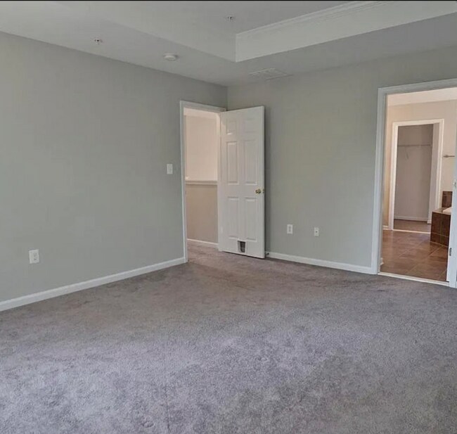 Building Photo - 46123 Gooseneck Dr