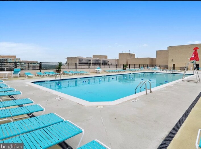 Building Photo - 5500 Friendship Blvd