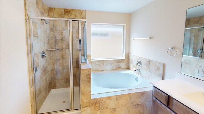 Building Photo - 6351 Wilshire Ridge