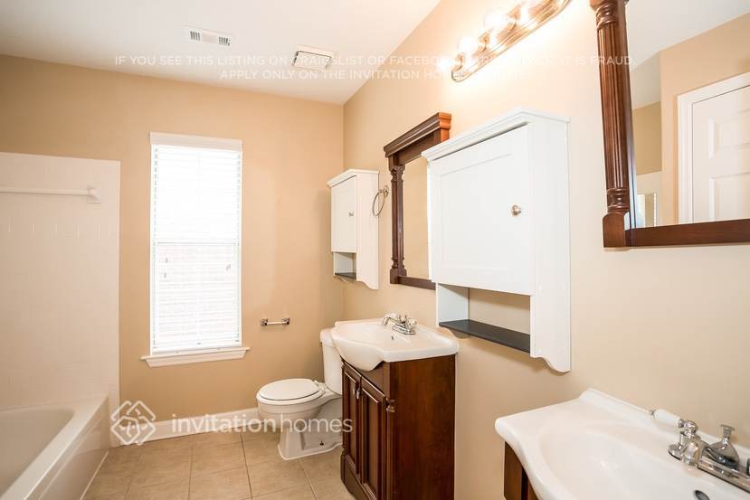 Building Photo - 2119 Autumn Cove Dr
