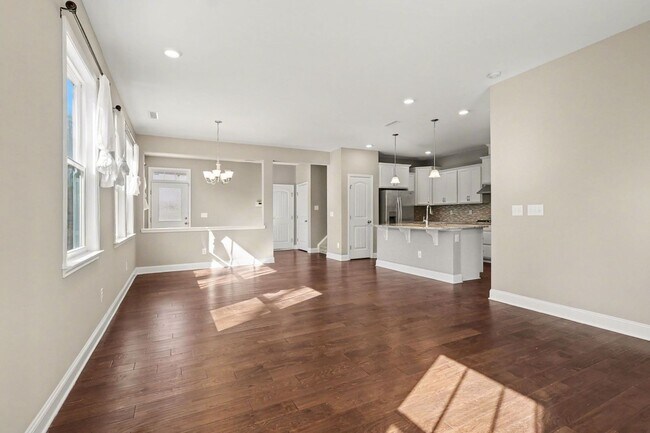 Building Photo - Beautiful 4-Bedroom End-Unit Townhome in West Cary | Open Floor Plan | Prime Location