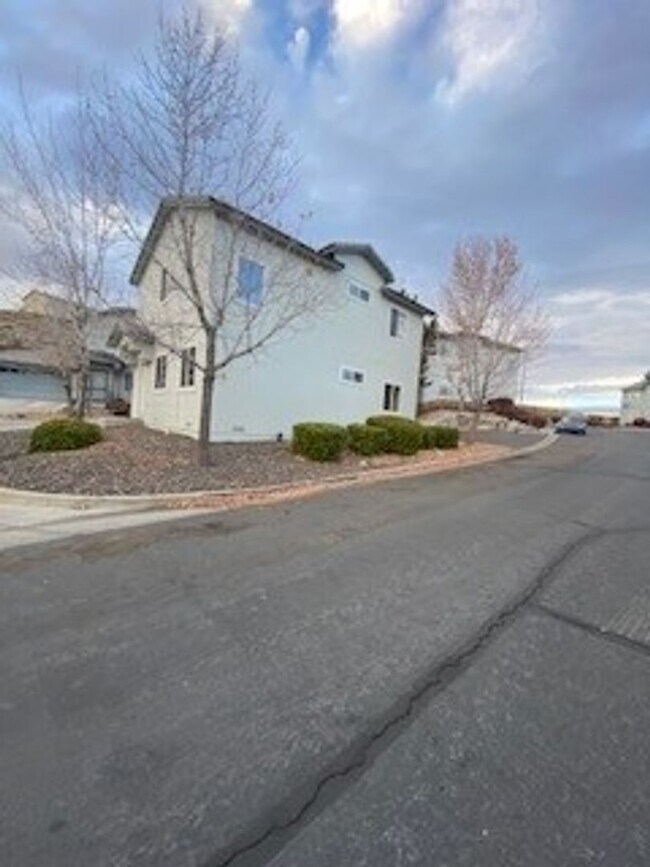 Building Photo - 3569 Mashie Court