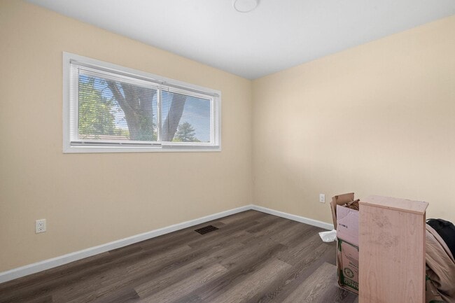 Building Photo - 1230 Gridley Dr