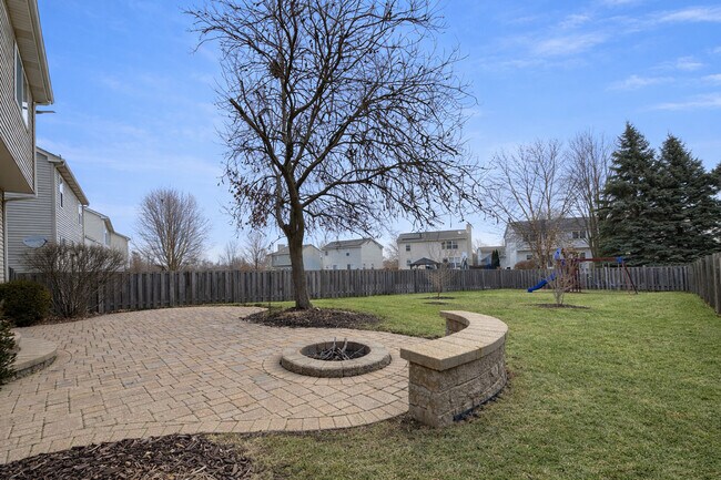 Building Photo - 2310 Shiloh Dr