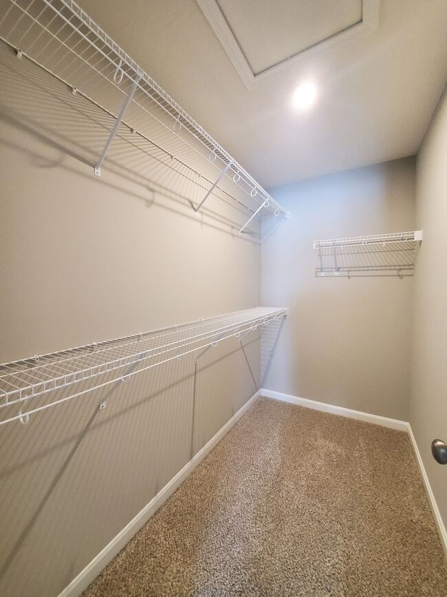 Building Photo - 2 Bedroom with 2 Bath Condo