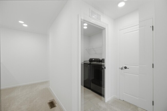 Building Photo - 5574 E Spaniel Dr