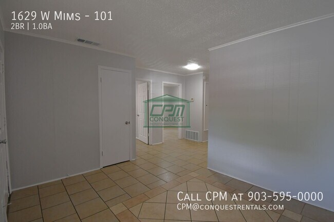 Building Photo - 1629 W Mims St