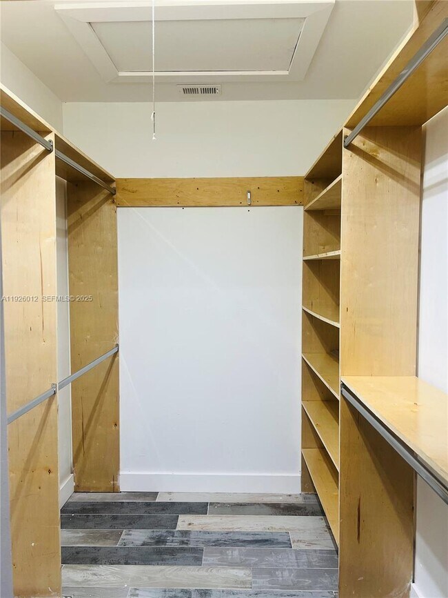 Building Photo - 1070 NW 53rd St