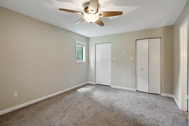 Building Photo - 1843 Fernspring Cove