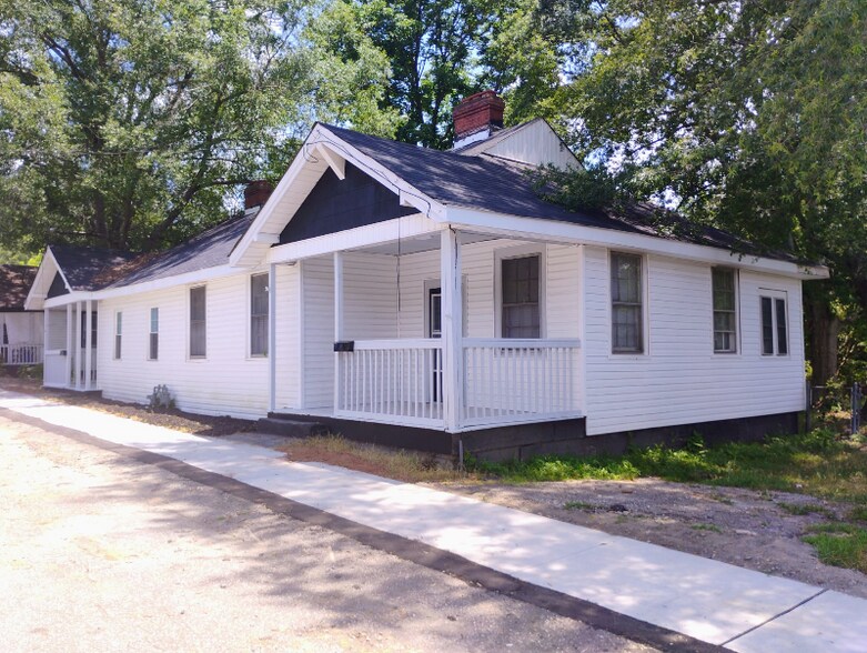 Primary Photo - 124 Rice St