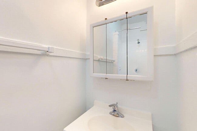 Floorplan - 1101 E. Hyde Park Boulevard