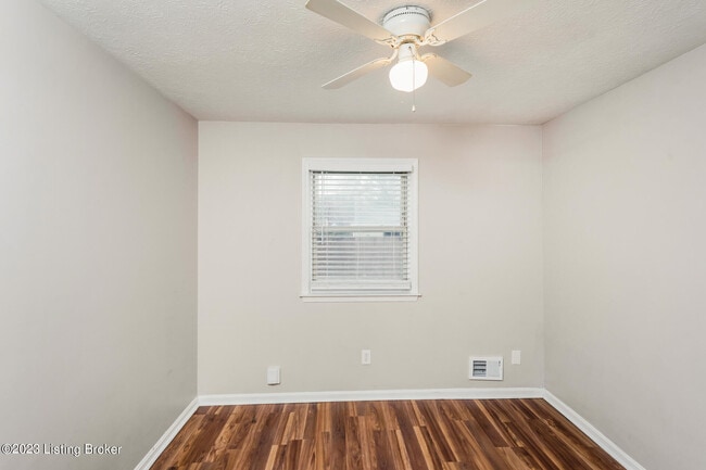 Building Photo - 3500 Pirogue Rd