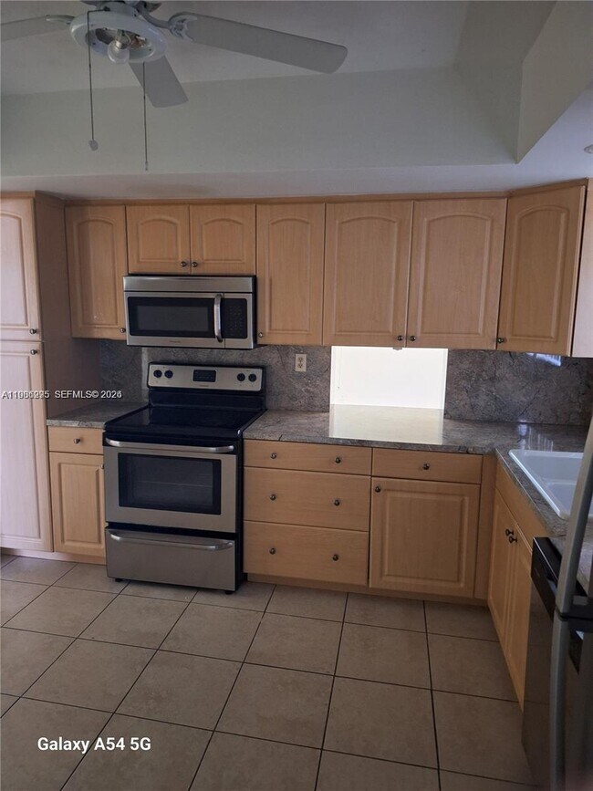 Building Photo - 710 NW 77th Way