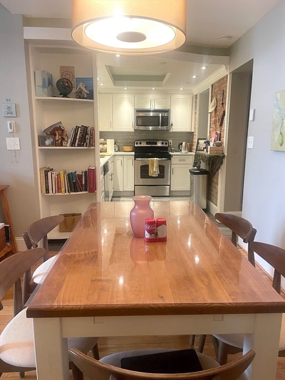 Building Photo - 80 Beaumont St