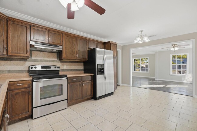 Building Photo - 2618 S 22nd St