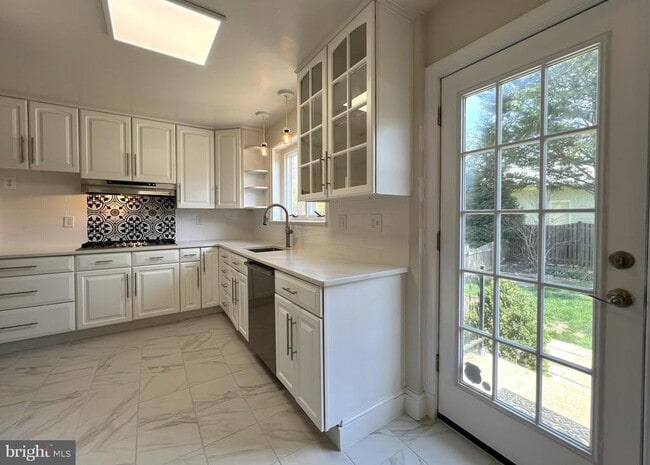 Building Photo - 1201 Allendale Rd