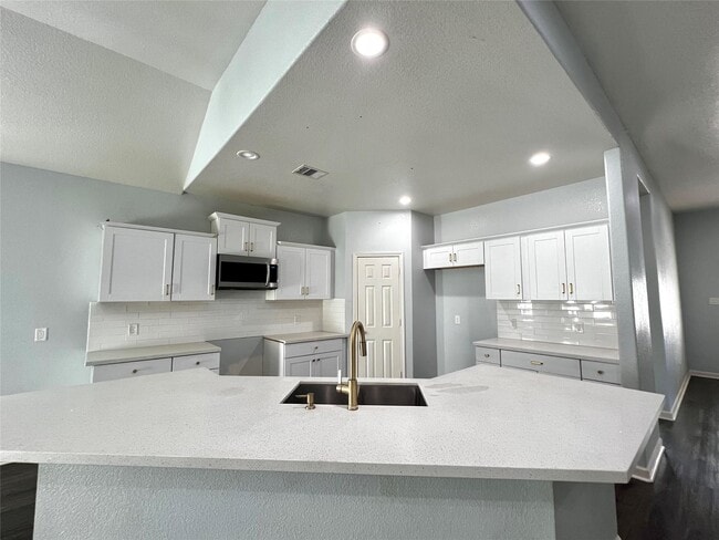 Building Photo - 1216 Deputy O McDuffie Jr St