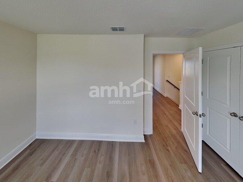 Building Photo - 1887 Crooked Crk St