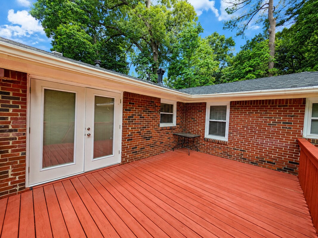 Building Photo - 2928 Belleau Ln SE