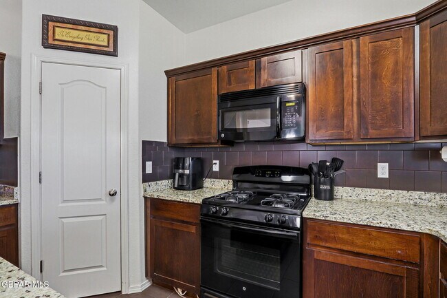 Building Photo - 14668 Oldenberg Ct