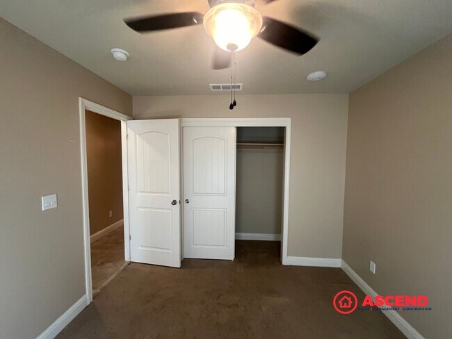 Building Photo - Gorgeous Home in Gossamer Grove!