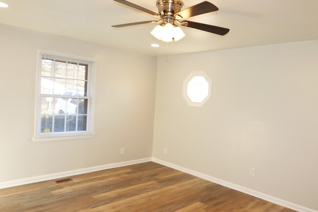 Master Bedroom - 3409 McGavock Pike