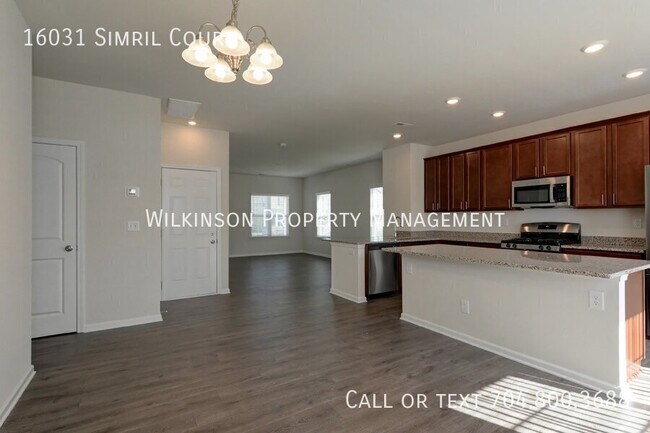 Building Photo - 16031 Simril Ct